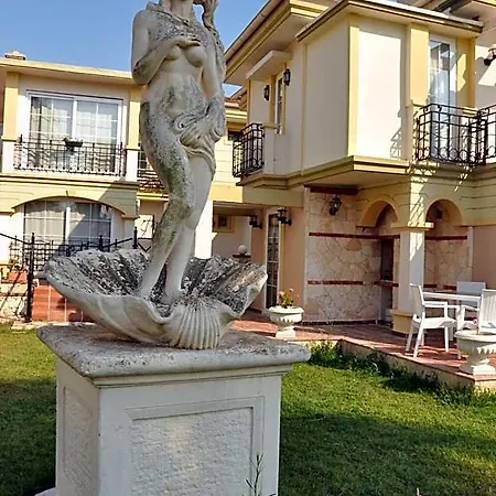 Villamel Hotel 3*